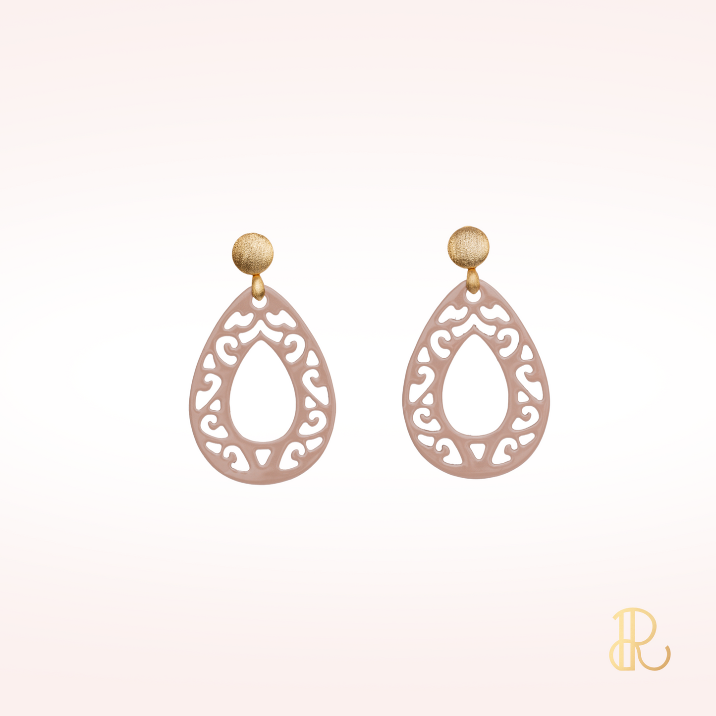 FENARA STATEMENT EARRING