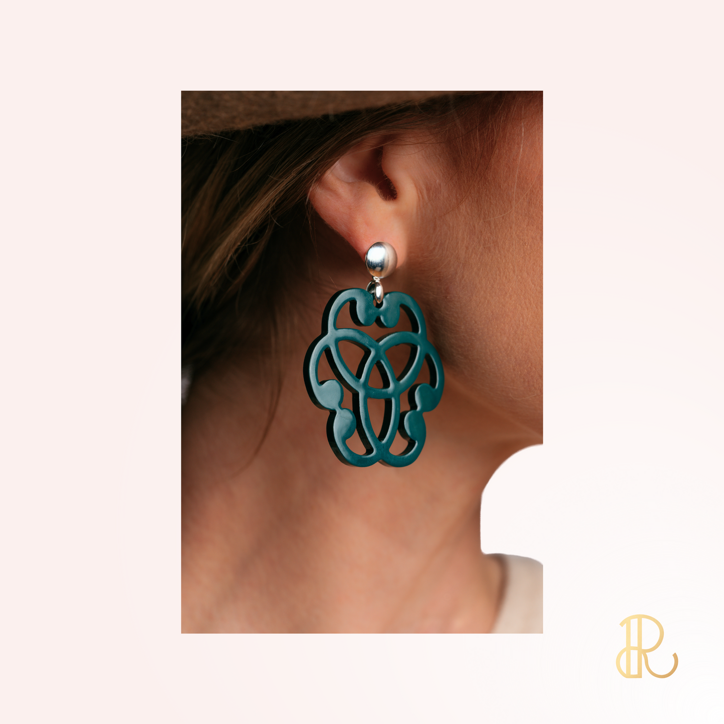 FIORA STATEMENT EARRING