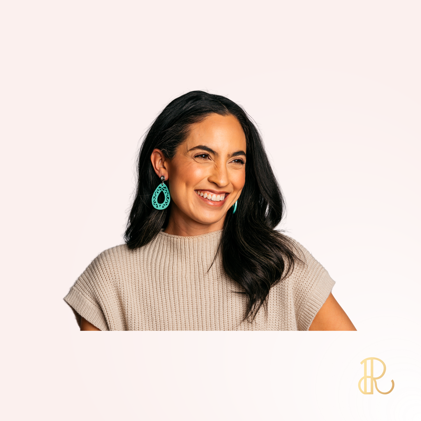 FENARA STATEMENT EARRING