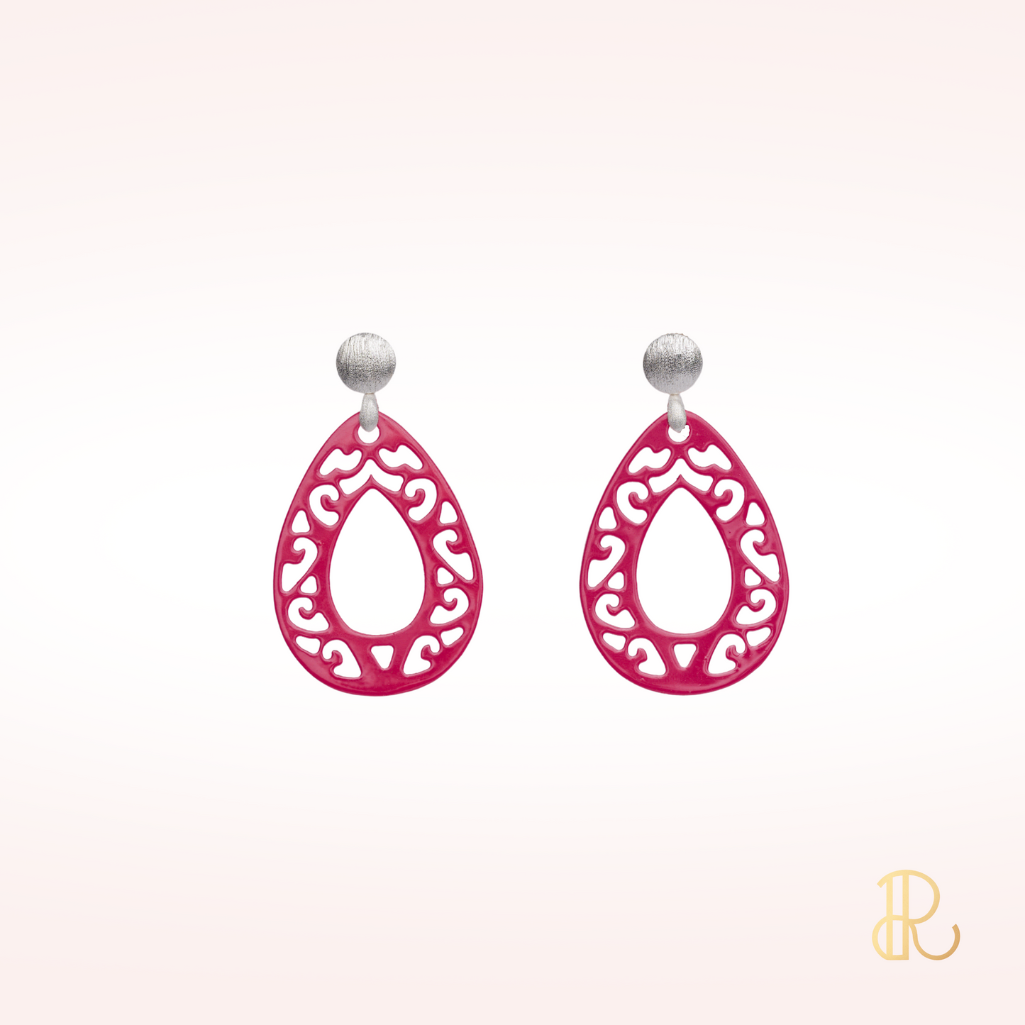 FENARA STATEMENT EARRING