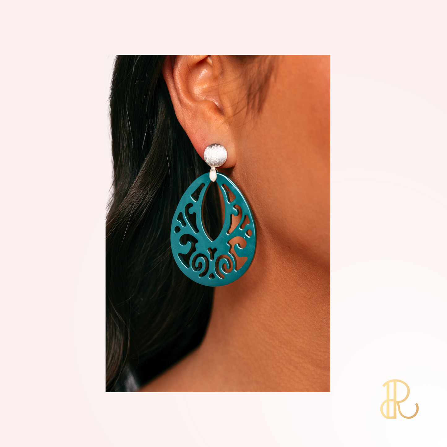 MAIA STATEMENT EARRING
